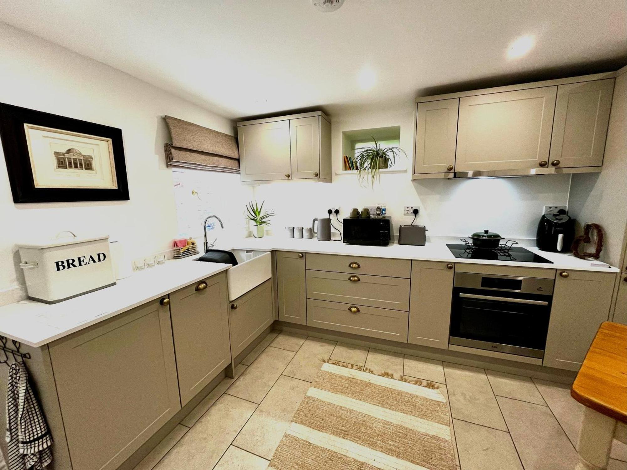 Flower Cottage By Ludlow Castle With Onsite Parking Ngoại thất bức ảnh
