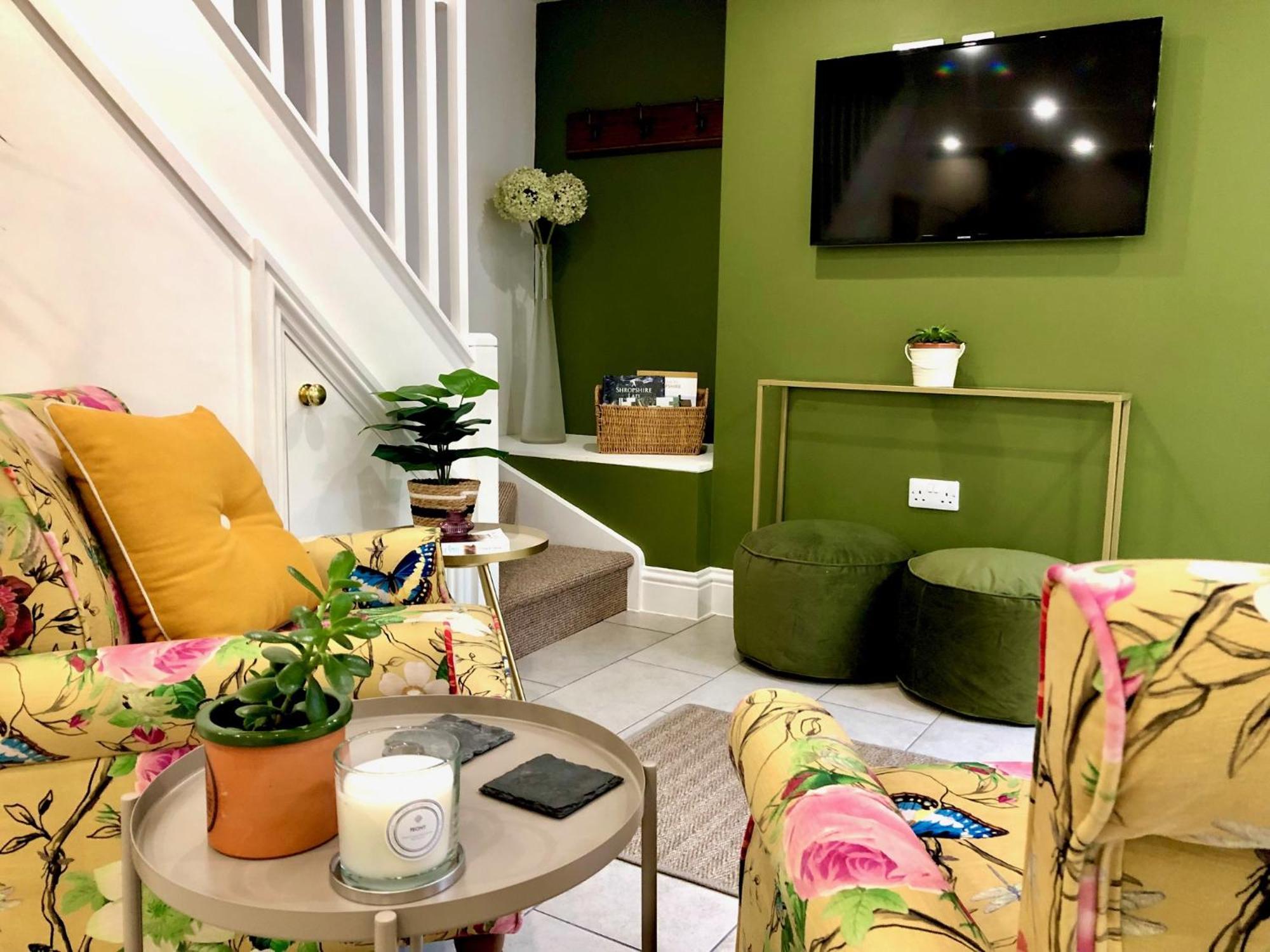 Flower Cottage By Ludlow Castle With Onsite Parking Ngoại thất bức ảnh